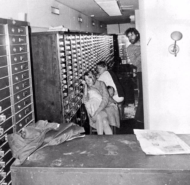 ファッショントレンド 上三菱銀行人質事件 女性 その後